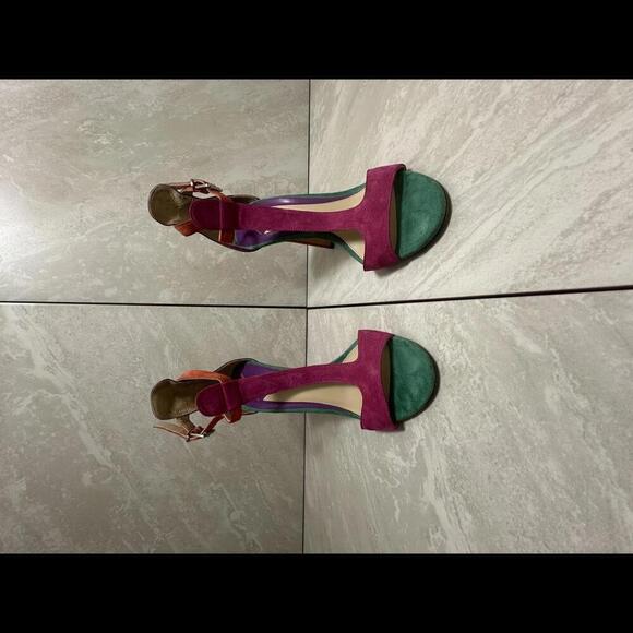 B Brian Atwood 'Leigha' multi-colored suede T-strap sandals Size 8/38.5 - Picture 1 of 5